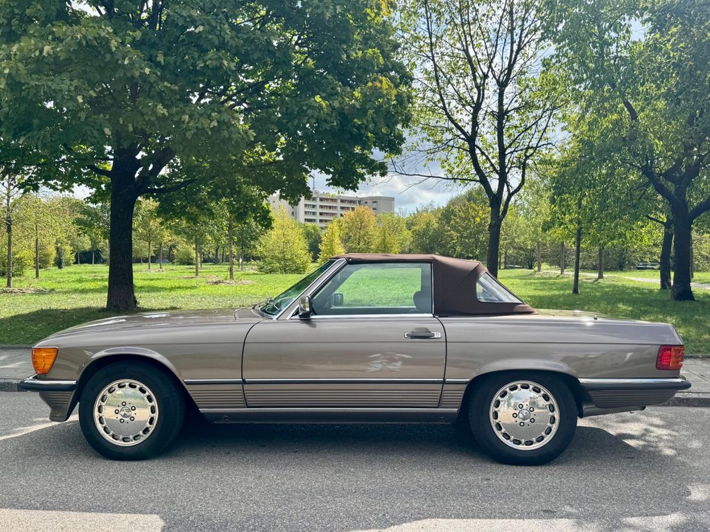Bild des Angebotes Mercedes-Benz SL 560