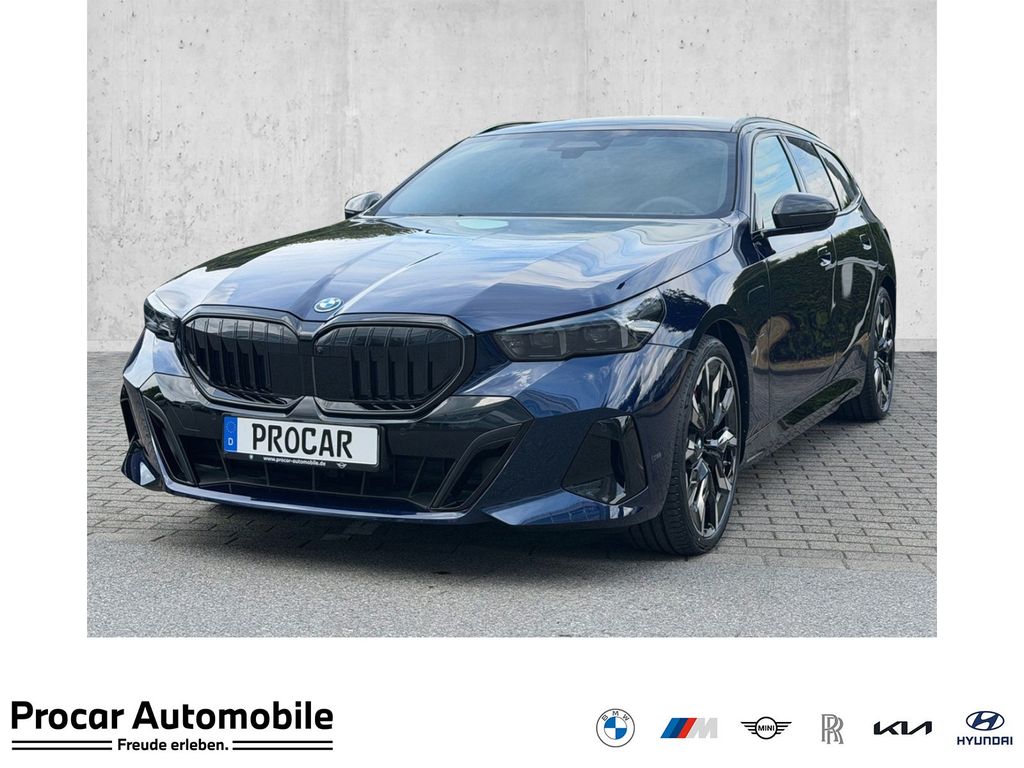 BMW 550e xDrive Touring M-Sport Pro, Pano, 21", HuD,