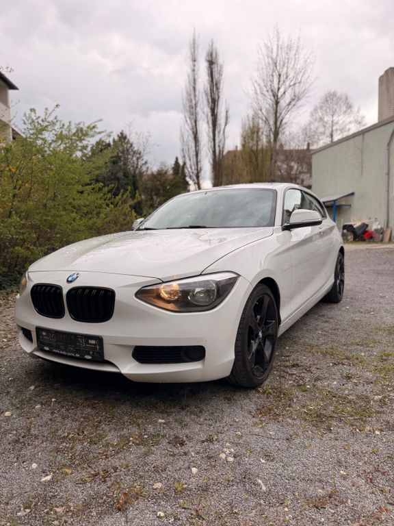 Bild des Angebotes BMW F20, 114i, 1. Hand, neue Tüv, Carplay,