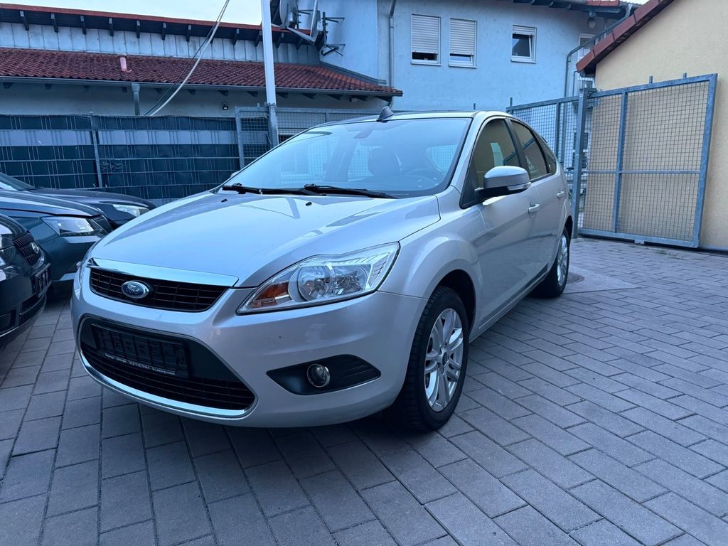 Bild des Angebotes Ford Focus 1,8 Ghia
