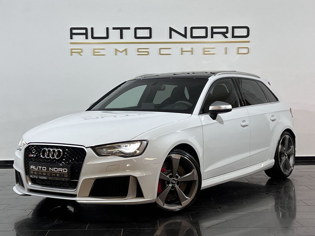 Bild des Angebotes Audi RS3 2.5 TFSI q. *Pano*Schale*Carbon*B&O*
