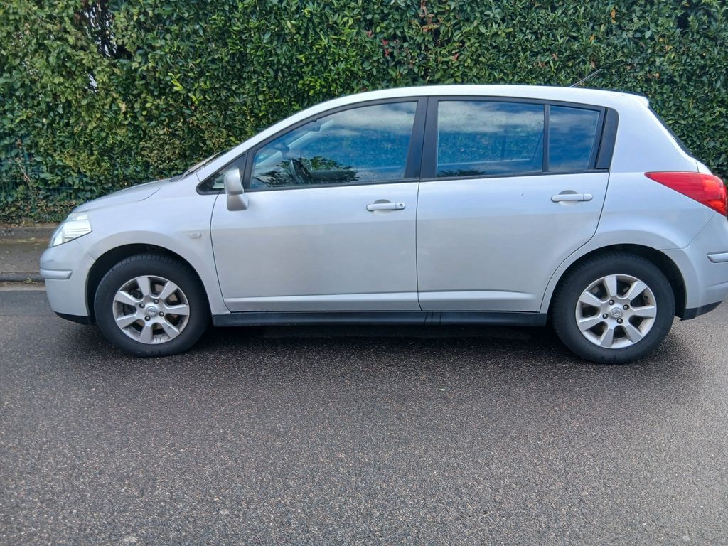Nissan Tiida 1.6 acenta acenta