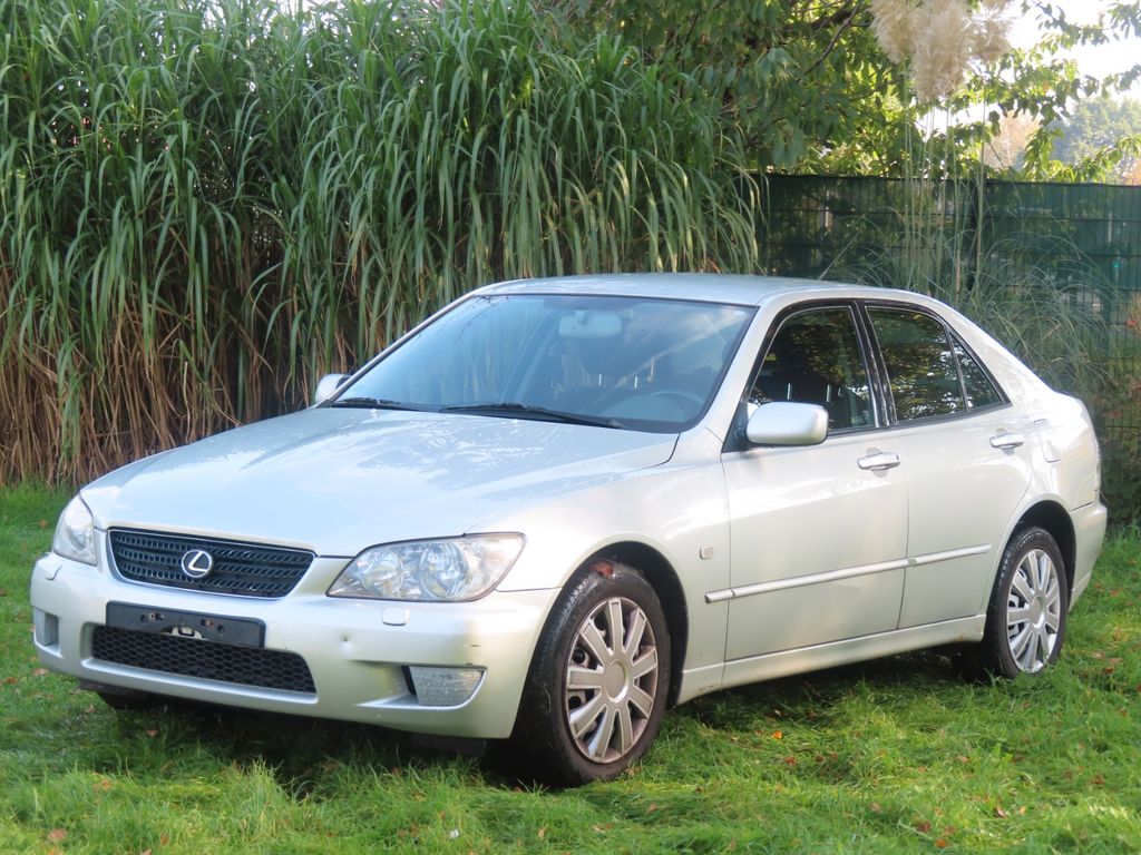 Lexus IS 200 Automatik  "von Rentner"