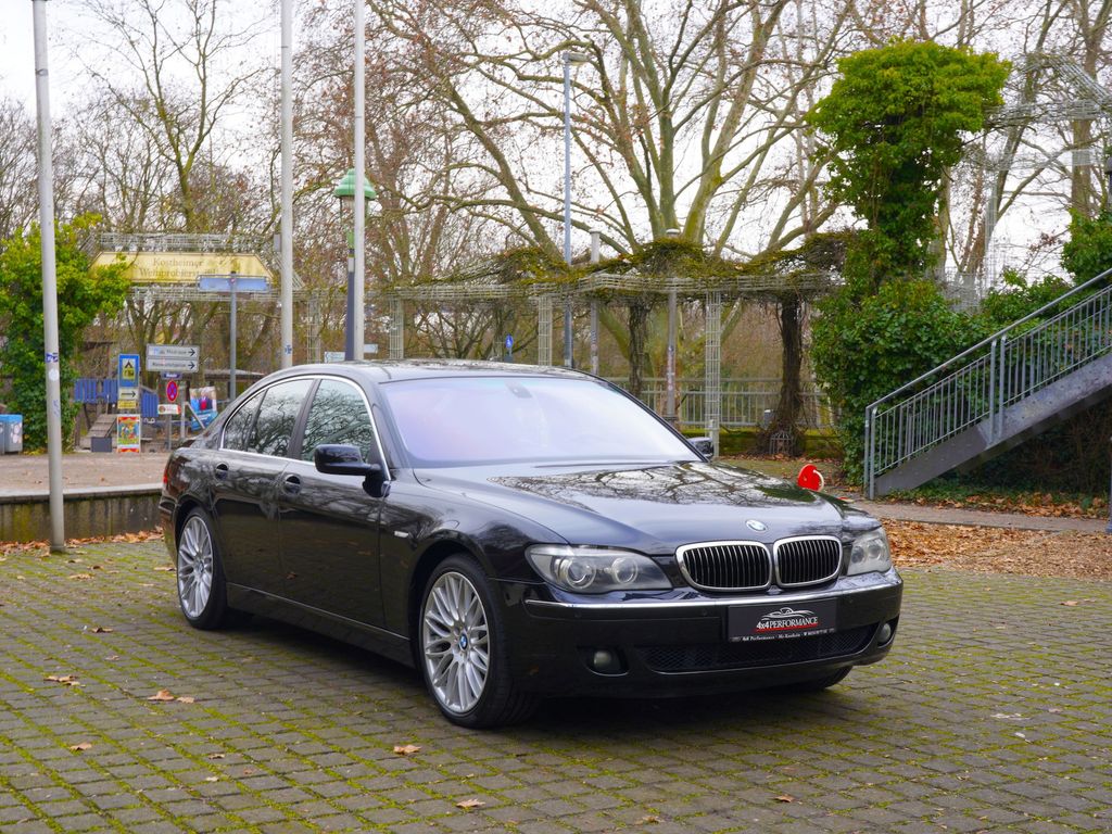 Bild des Angebotes BMW 750i V8 Facelift*H&K-Navi Prof.Standh-SoftClose*