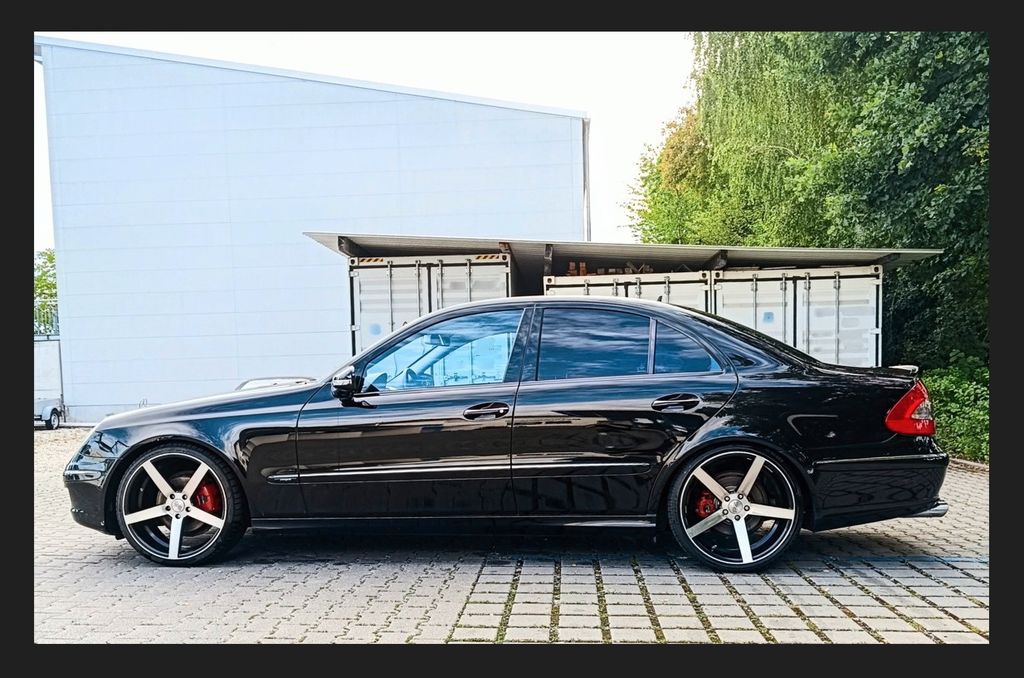 Bild des Angebotes Mercedes-Benz E 300 BLUETEC Autom. Classic