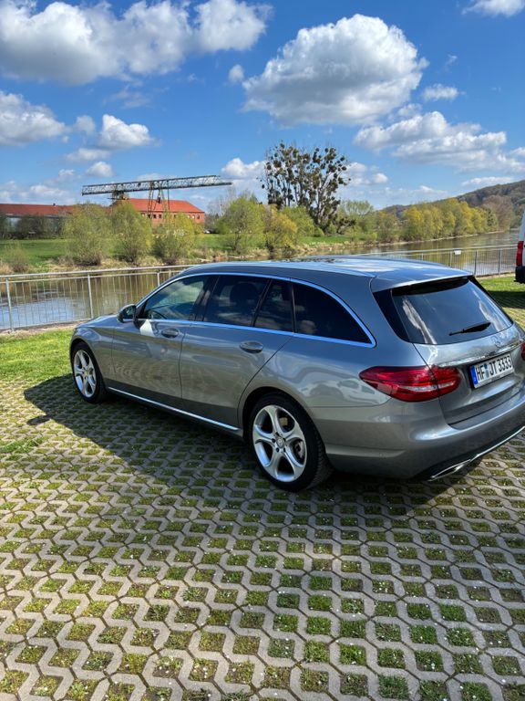 Bild des Angebotes Mercedes-Benz C 400 4MATIC T Autom. -