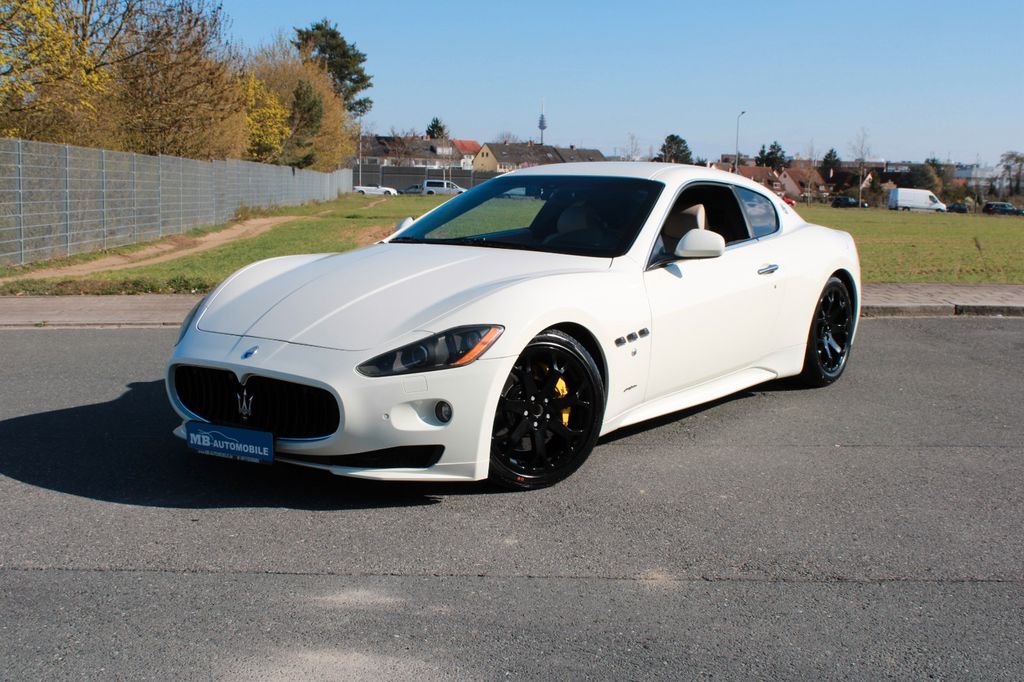 Bild des Angebotes Maserati Granturismo 4.7 V8 S Automatik MC-Line Carbon