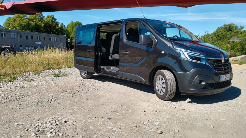 Bild des Angebotes Renault Trafic 3 H1L2 Bandbus  Camper Familie