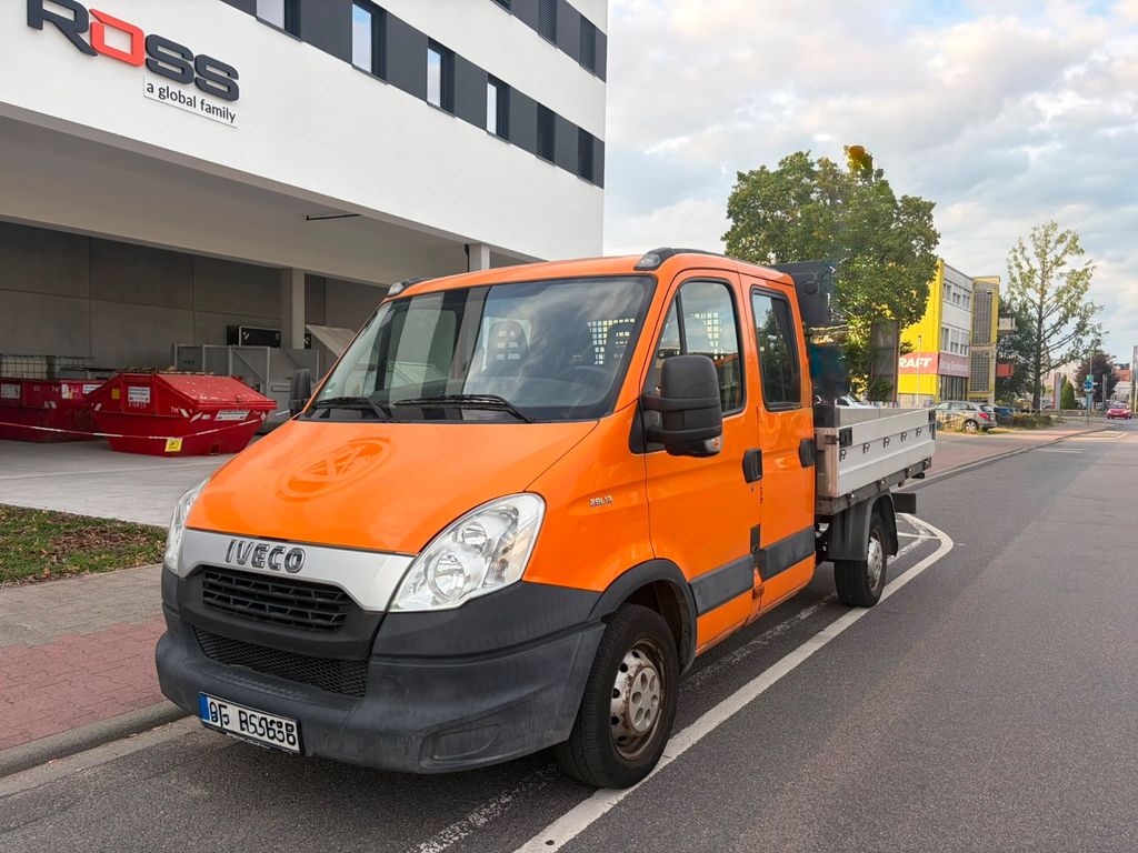 Bild des Angebotes Iveco Daily 29L13 Pritsche Doppelkabine 7 Sitzer