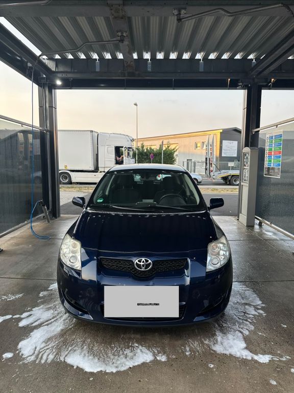 Bild des Angebotes Toyota Auris 2.0 D-4D Sol Sol