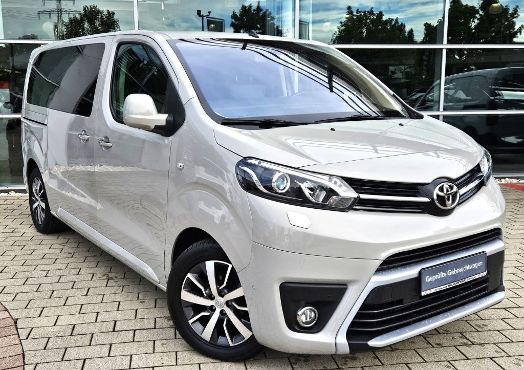 Bild des Angebotes Toyota Proace 2,0-l-D-4D L1 (7-Si.) Autm. Verso Executi