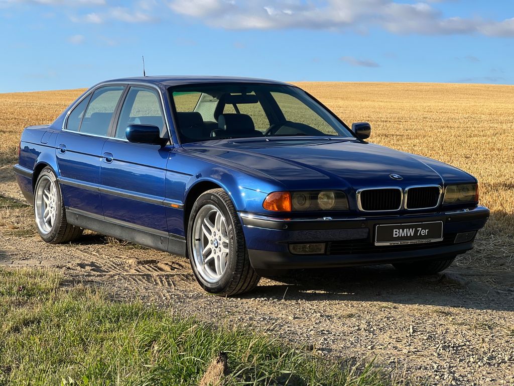 Bild des Angebotes BMW 7er E38 740i Individual 1. HD NEULACK H-Zul. V8