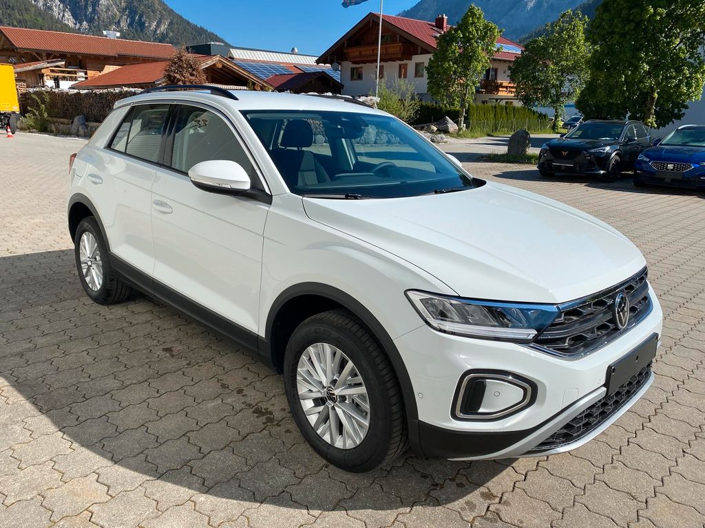 Bild des Angebotes Volkswagen T-Roc 1.5 TSI Prime,R-cam,ACC,SHZ,LED,App-Con...