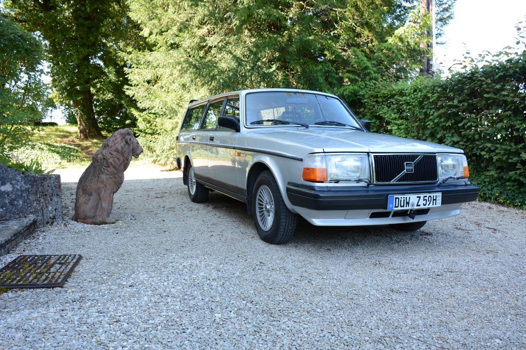 Bild des Angebotes Volvo 245 DL