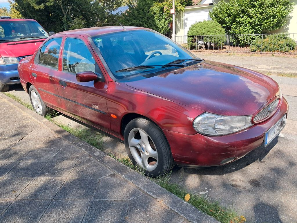 Ford Mondeo 2.0 16V Classicline