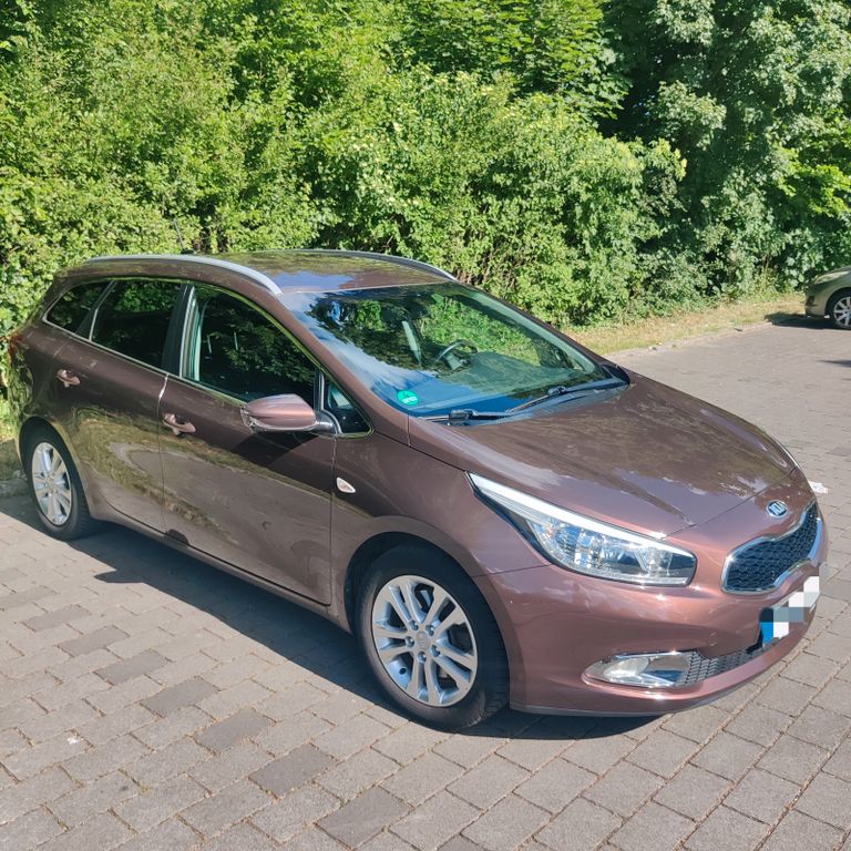 Bild des Angebotes Kia cee'd Sportswagon 1.6 GDI FIFA World Cup Edt...