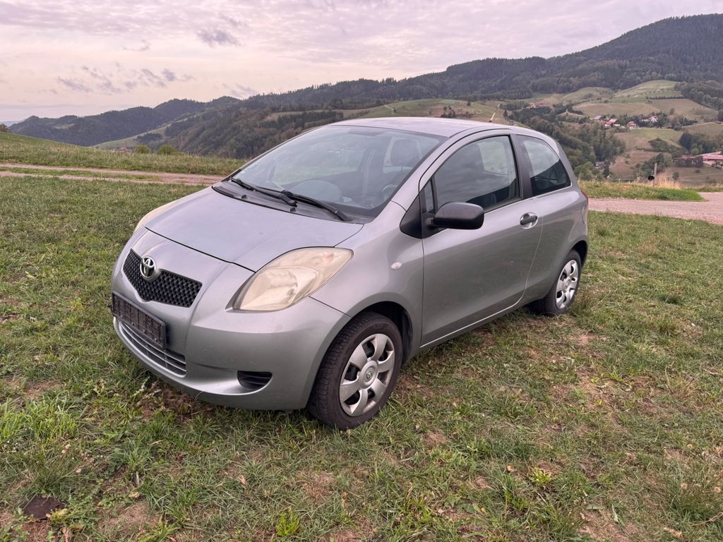 Toyota Yaris Cool, Tüv bis 04/2027