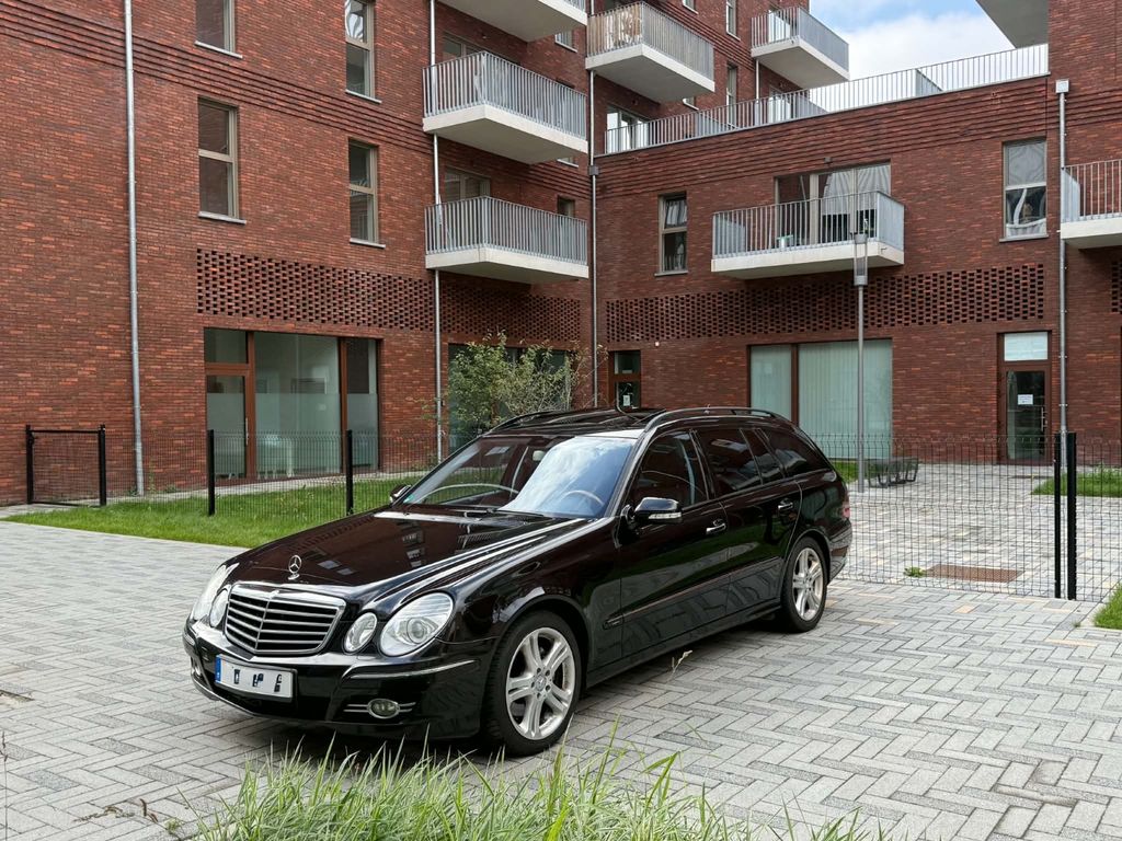 Mercedes-Benz E 320 CDI Avantgarde 7 g tronic Sport Paket