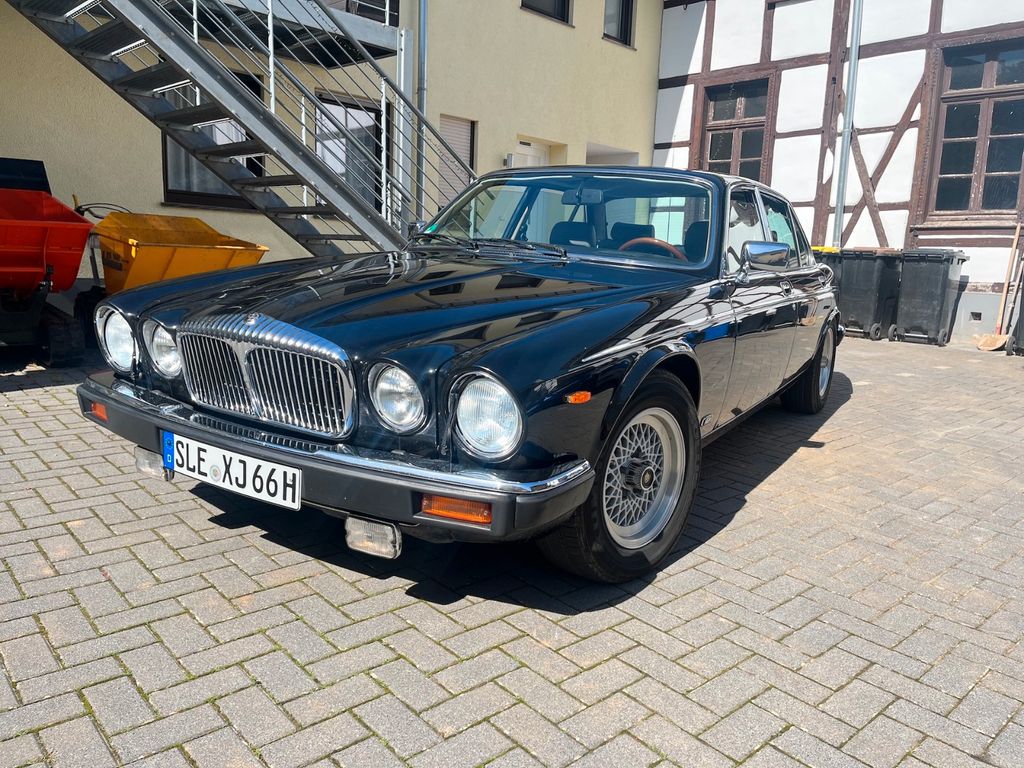 Bild des Angebotes Jaguar Daimler Double Six XJ12 Oldtimer H-Kennzeichen