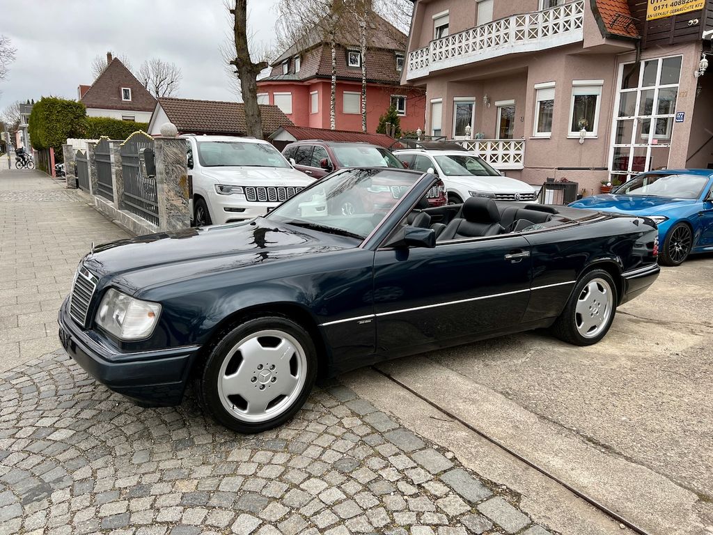 Bild des Angebotes Mercedes-Benz E 220 Cabrio Final Edition *AMG-Alufelgen*Top-Zu