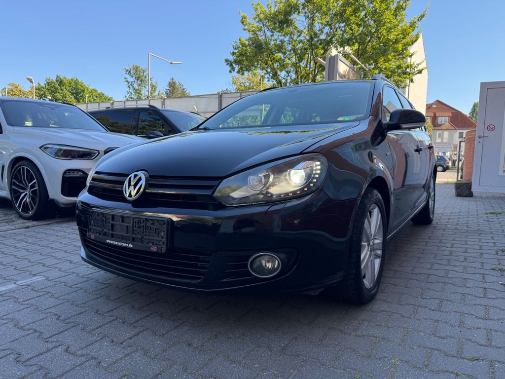 Bild des Angebotes Volkswagen Golf VI 1.6 TDI  DSG Variant Match*NAVI*XENON