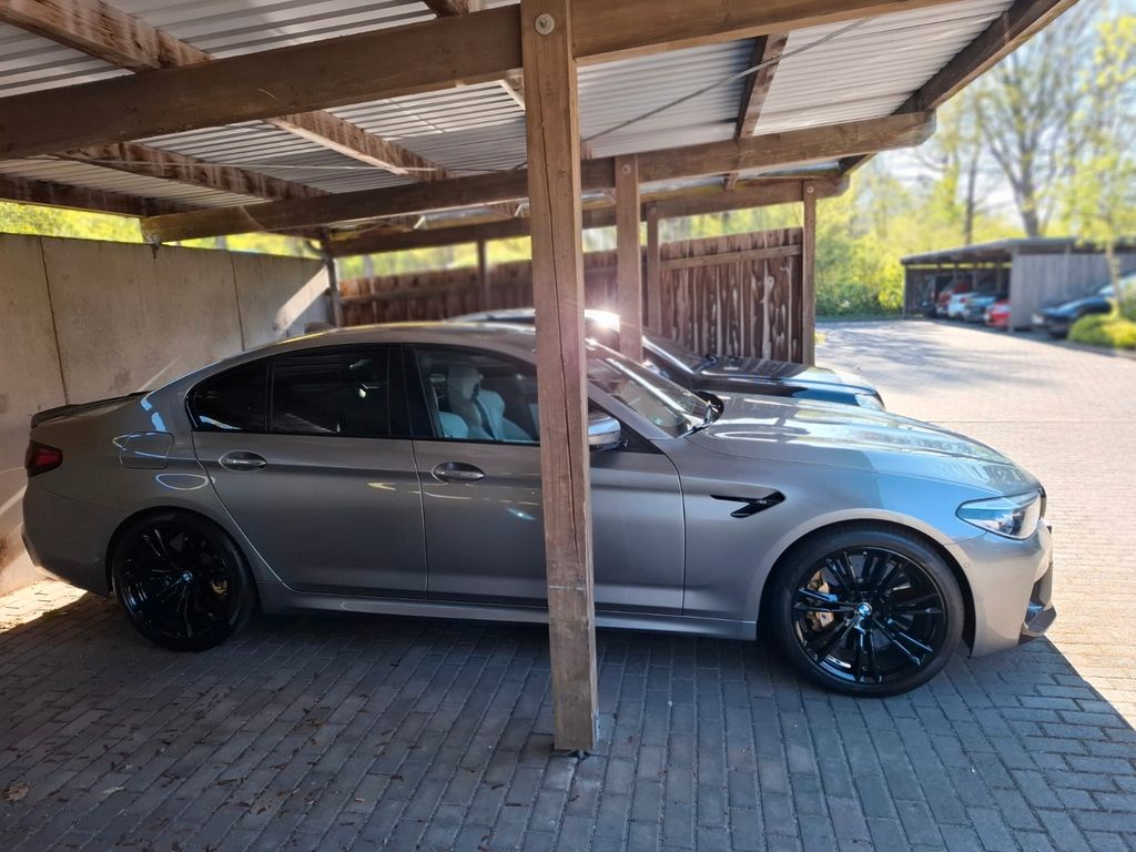 Bild des Angebotes BMW M5 /Keramik Bremse/ Nachtsicht/Display Key