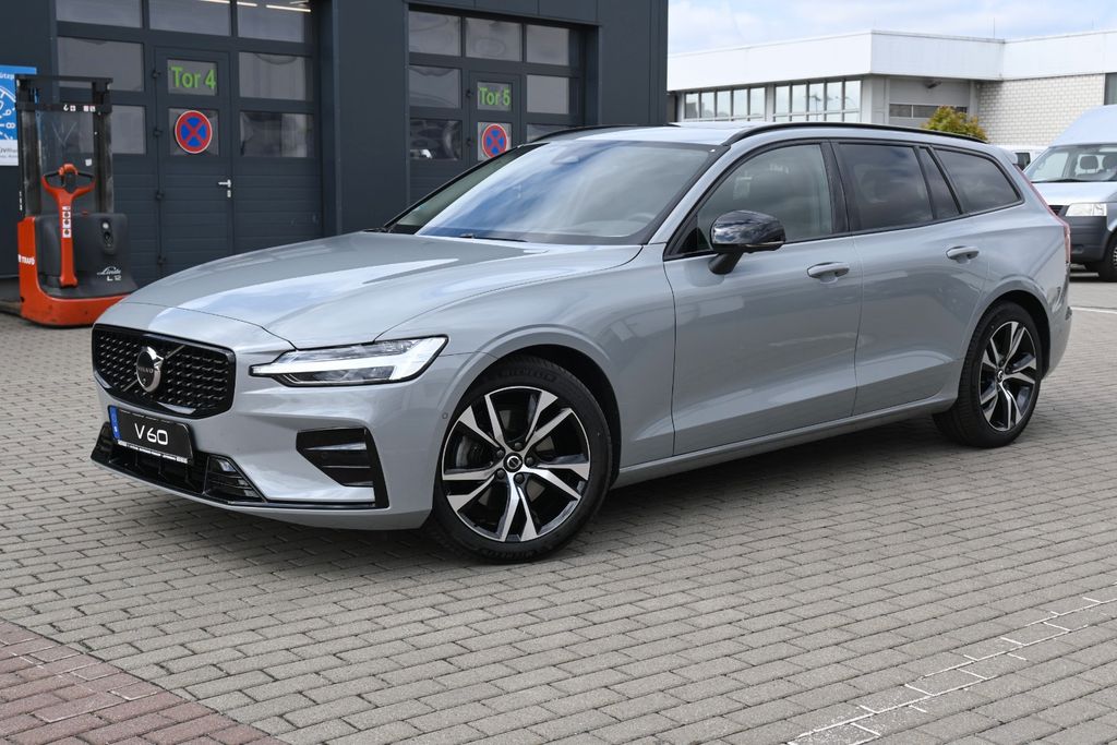 Bild des Angebotes Volvo V60 B4 DKG Plus Dark*HuD*PANO*360°*ACC*AHK