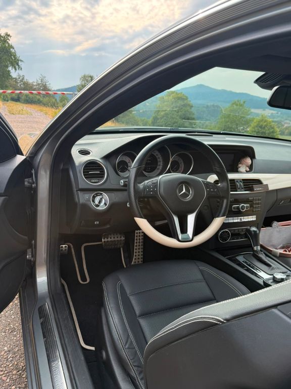 Bild des Angebotes Mercedes-Benz 250