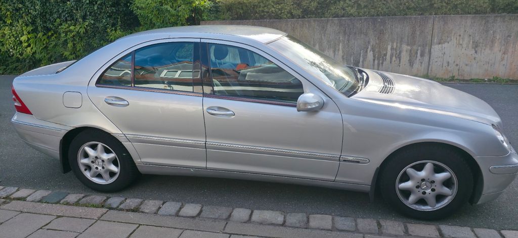 Bild des Angebotes Mercedes-Benz 200