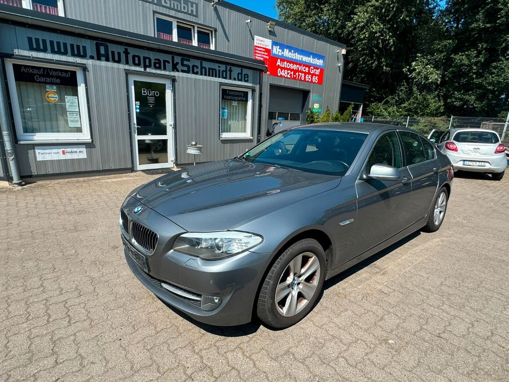 Bild des Angebotes BMW 523i Lim. AHK°PDC°NAVI°XENON°SZHG°TEMP°8xBEREIFT