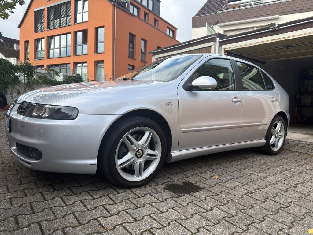 Bild des Angebotes Seat Leon 1.8T 20V Top Sport | 2. Hand | Original