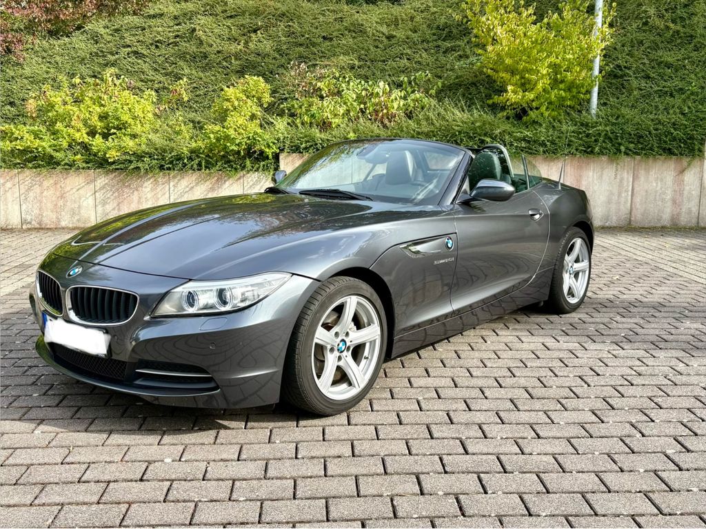 BMW Z4 sDrive20i - Liebhaberfahrzeug - inkl. Service