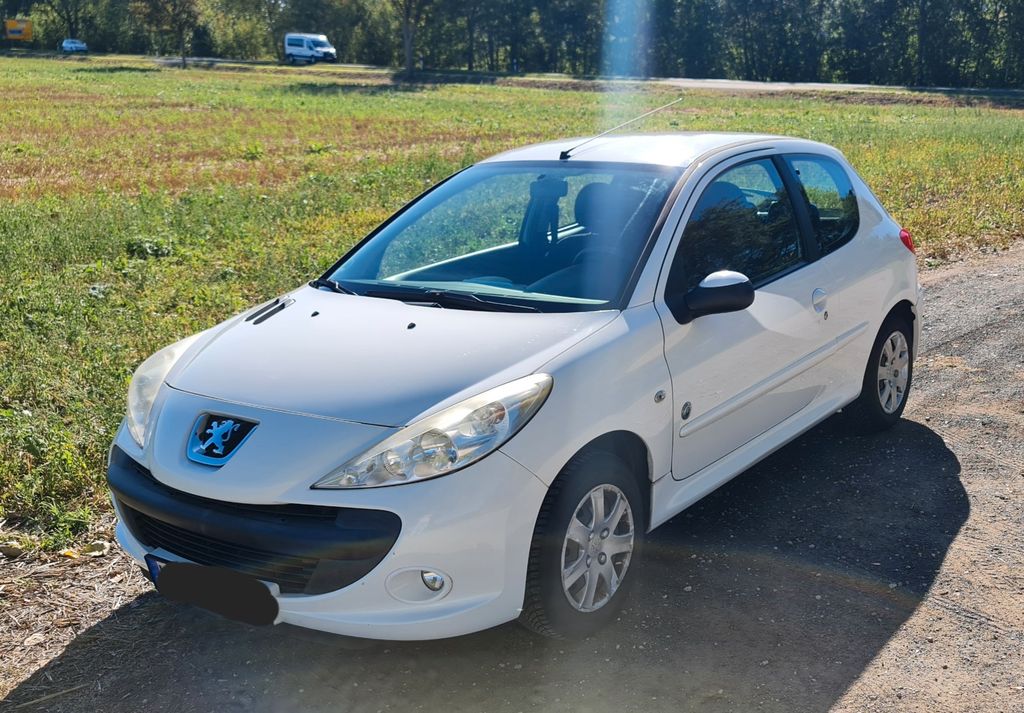 Peugeot 206+ 1.4 73 PS I TÜV 12/2027 I Unfallfrei