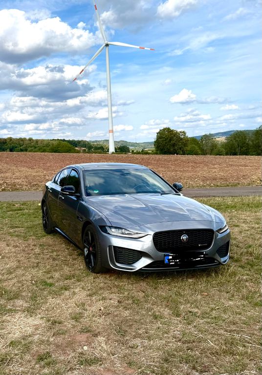 Jaguar XE D200 R-DYNAMIC BLACK AWD Automatik R-DYNA...