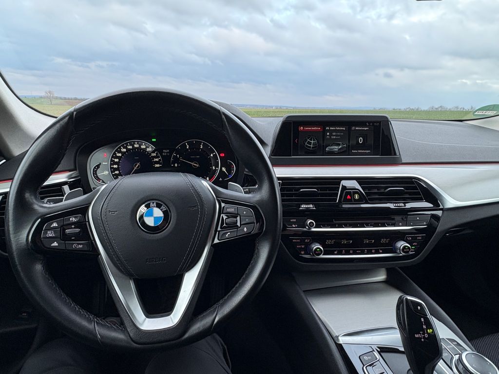 Bild des Angebotes BMW 520d Touring A - SportLine