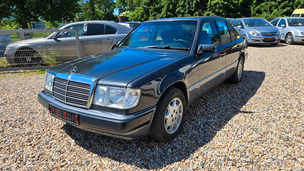 Bild des Angebotes Mercedes-Benz W 124  200E