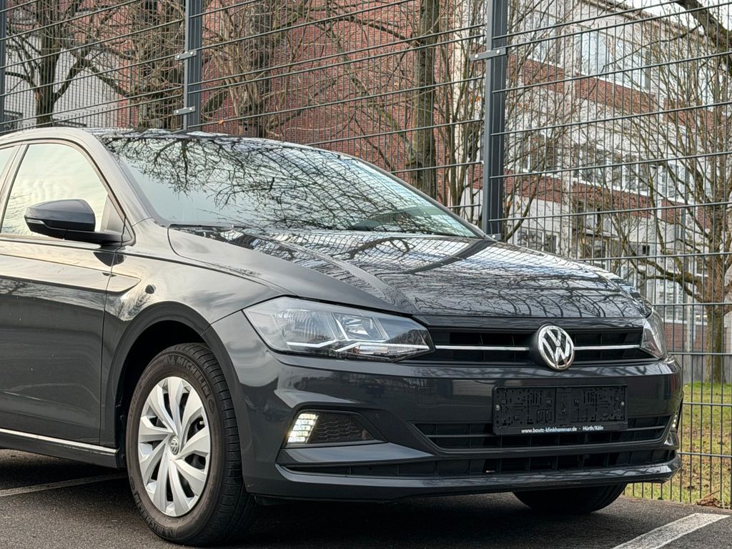 Bild des Angebotes Volkswagen Polo VI Comfortline Klima PDC Navi