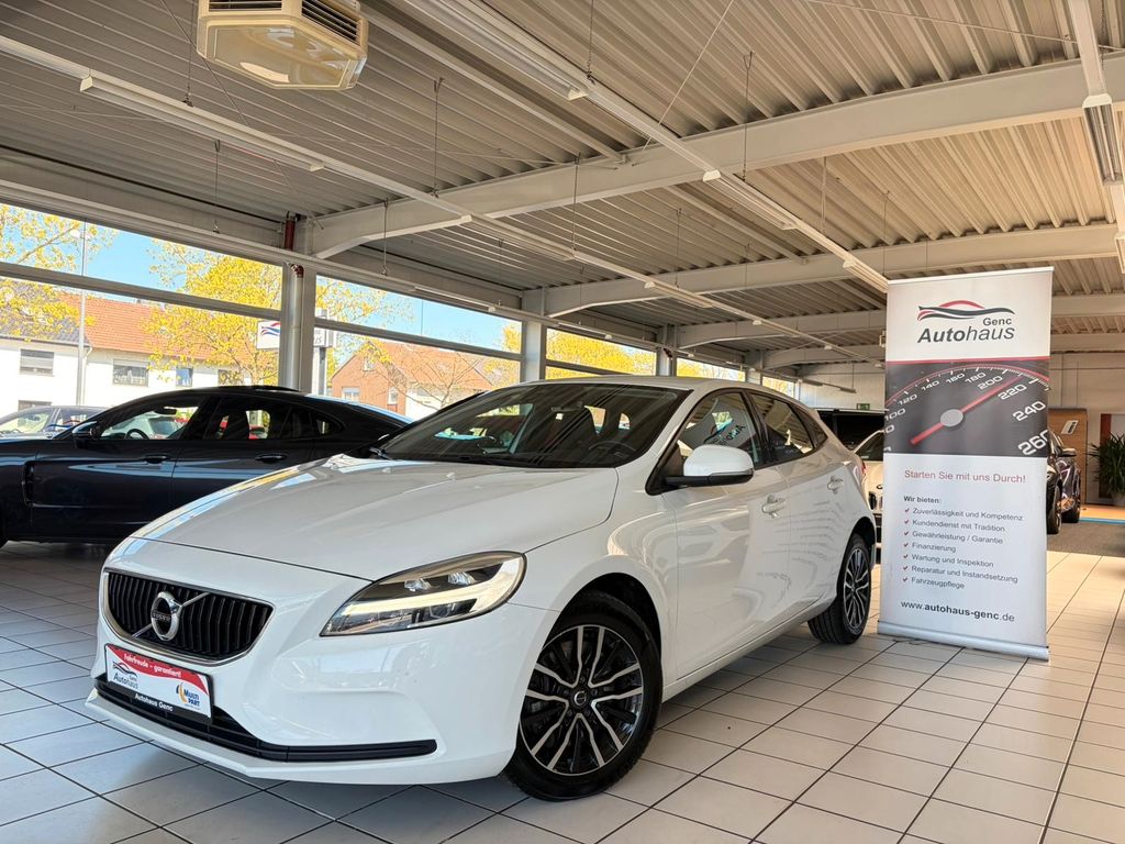 Bild des Angebotes Volvo V40 D4 Momentum Navigation Sitzheizung