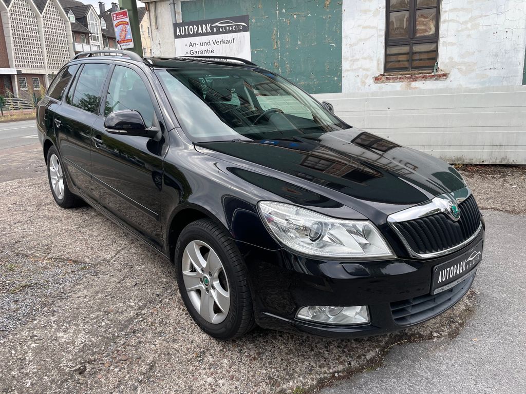Bild des Angebotes Skoda Octavia Combi 1.4 TSI Best of / 1.HD / SHZ. /PDC
