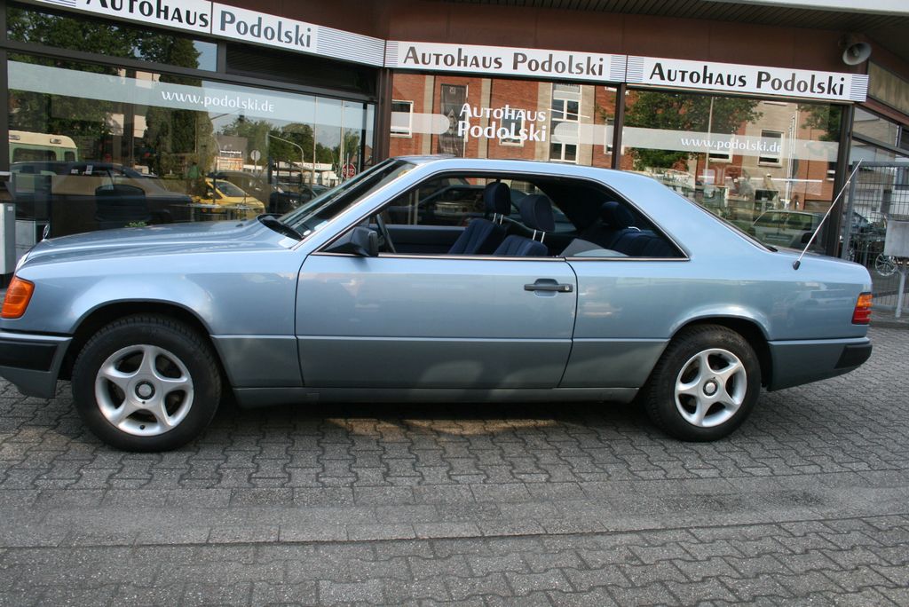 Bild des Angebotes Mercedes-Benz CE 230|Oldtimer|SSD el.|metallic