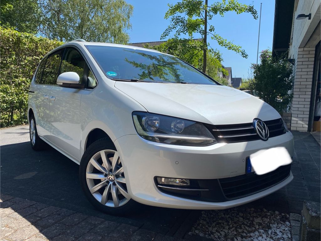 Bild des Angebotes Volkswagen Sharan 2.0 TDI BMT DSG 184 PS Highline