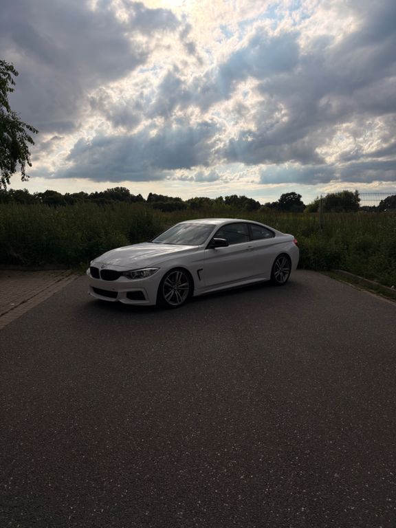 Bild des Angebotes BMW 435i Coupé RWD