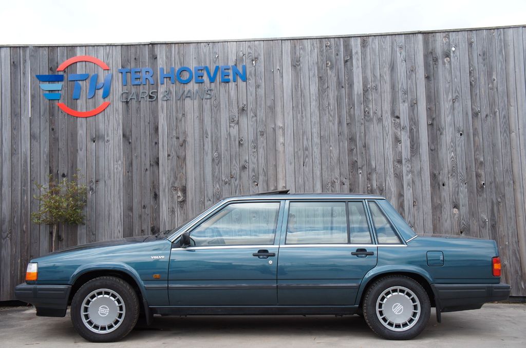 Bild des Angebotes Volvo 740 GL  H-Zulassung Schiebedach Sitzheizung