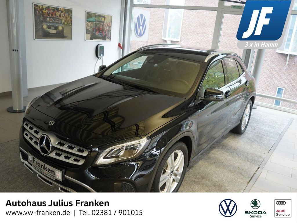 Bild des Angebotes Mercedes-Benz GLA 180 Urban LED LM AMBI SITZH NAVI PDC KESSY