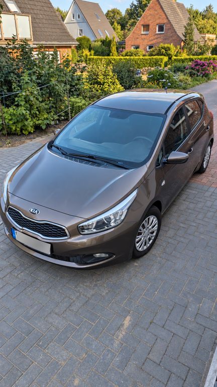 Bild des Angebotes Kia cee'd / Ceed 1.4 CVVT Attract Attract