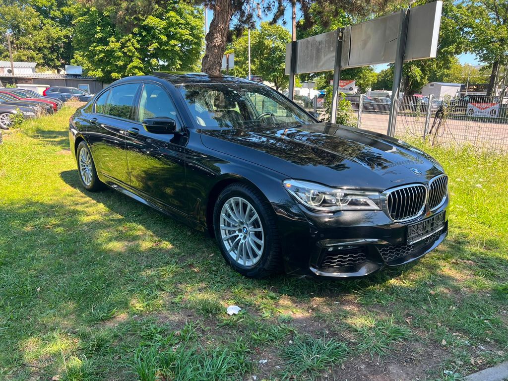 Bild des Angebotes BMW 750i xDrive