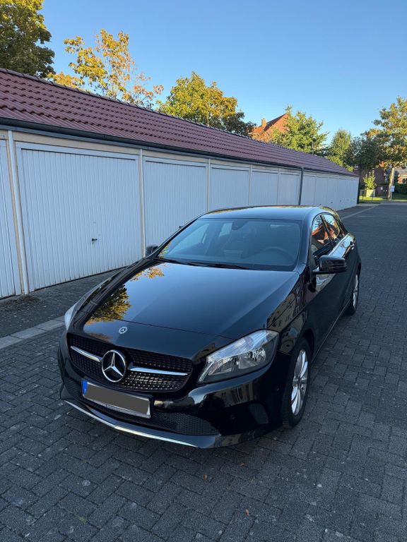 Bild des Angebotes Mercedes-Benz A 160 Urban / Automatik / 51.000