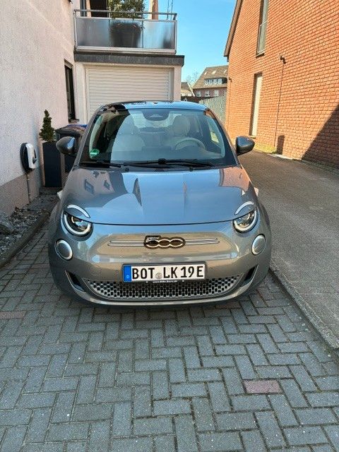 Bild des Angebotes Fiat 500e La Prima 42 kWh