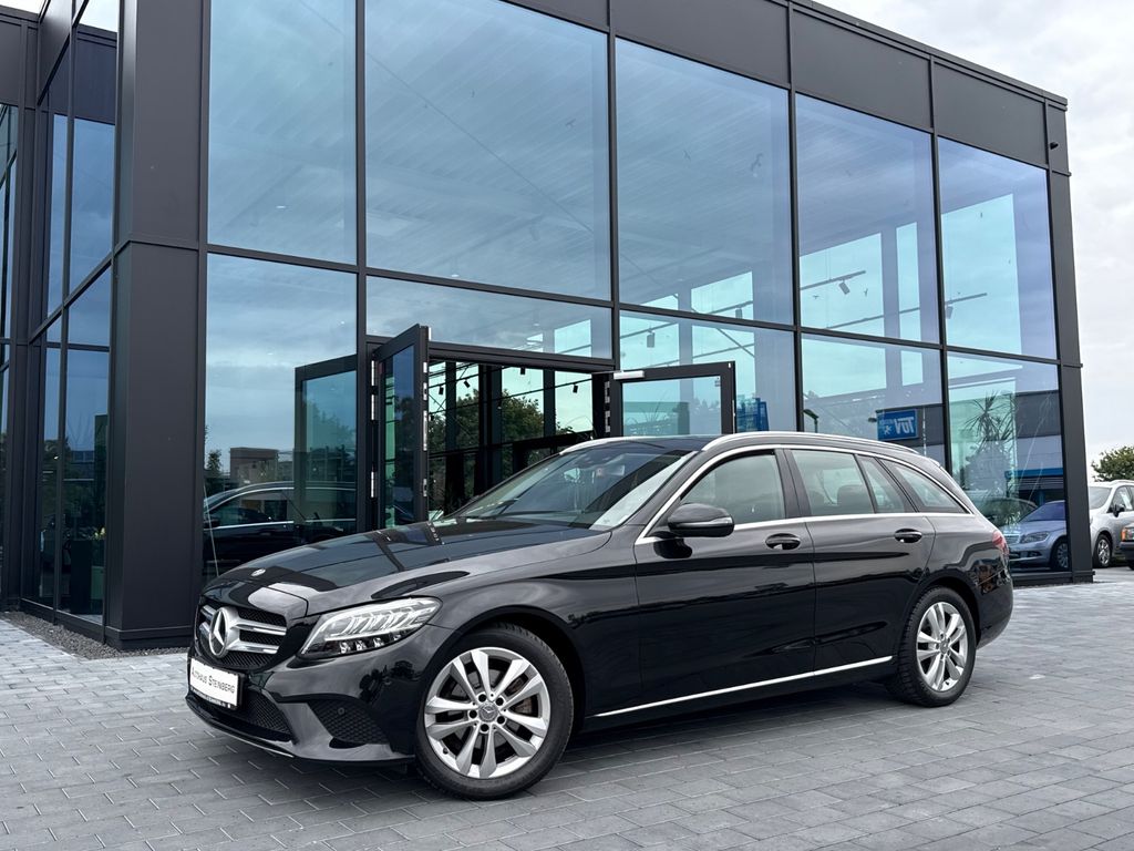 Bild des Angebotes Mercedes-Benz C 180 AUTOMATIK+NAVI+KAMERA+SHZ+TEMPOMAT+PDC C 1