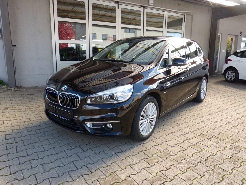 BMW 220 Active Tourer Luxury Line LED HEAD-UP LEDER